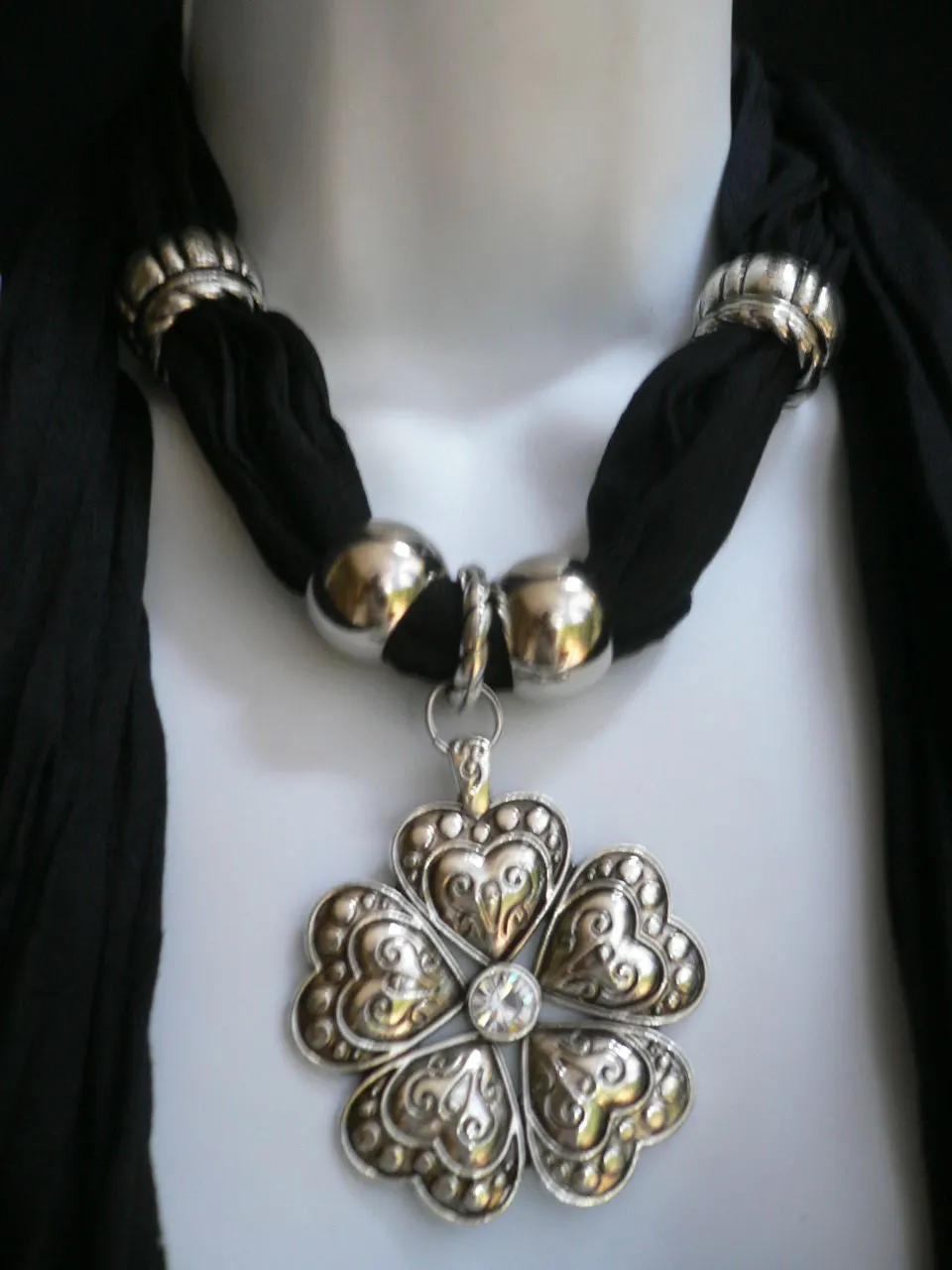 Soft Scarf Heart Flower Silver Pendant