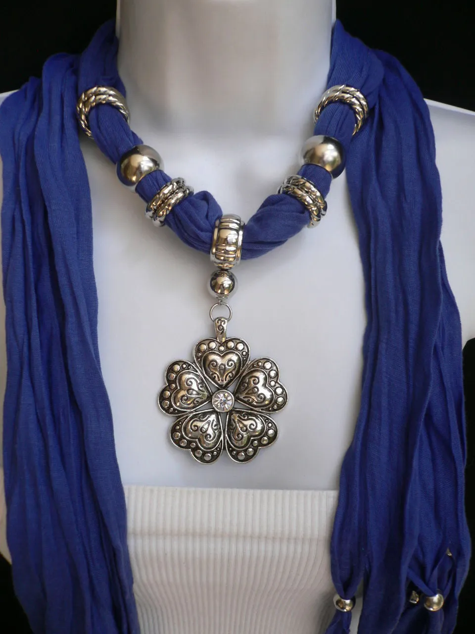 Soft Scarf Heart Flower Silver Pendant