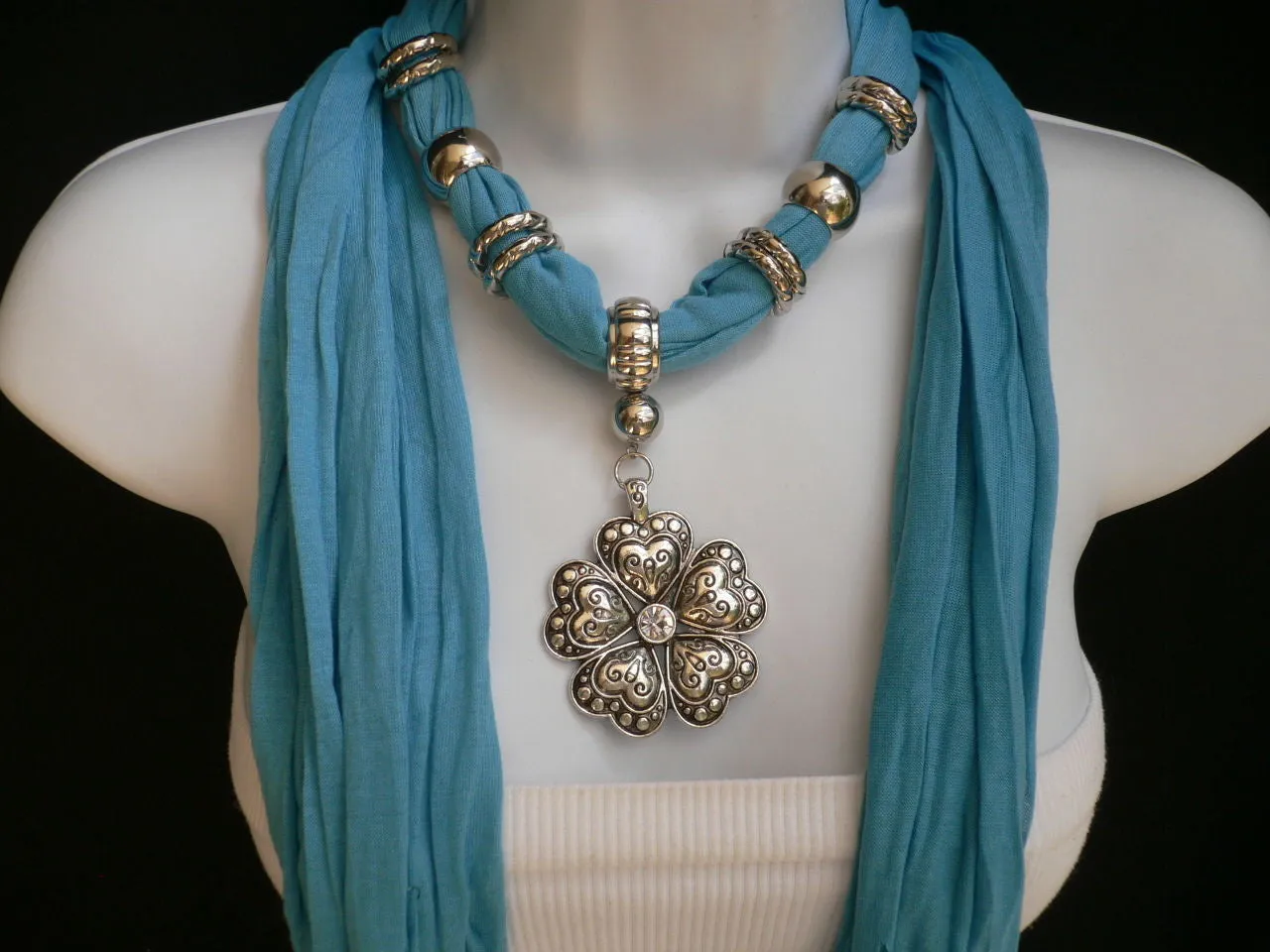 Soft Scarf Heart Flower Silver Pendant