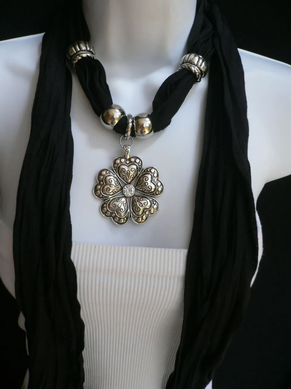 Soft Scarf Heart Flower Silver Pendant