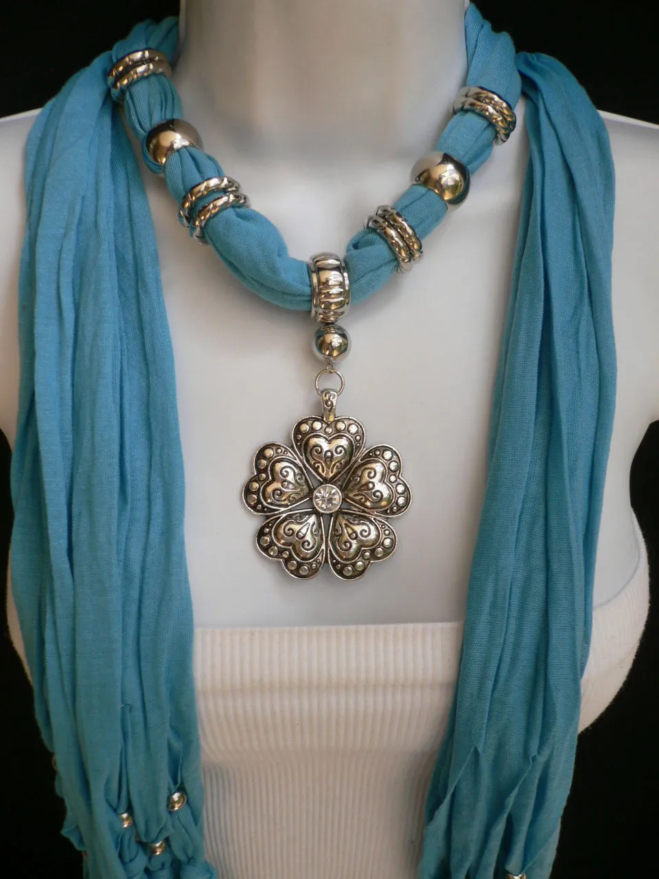 Soft Scarf Heart Flower Silver Pendant