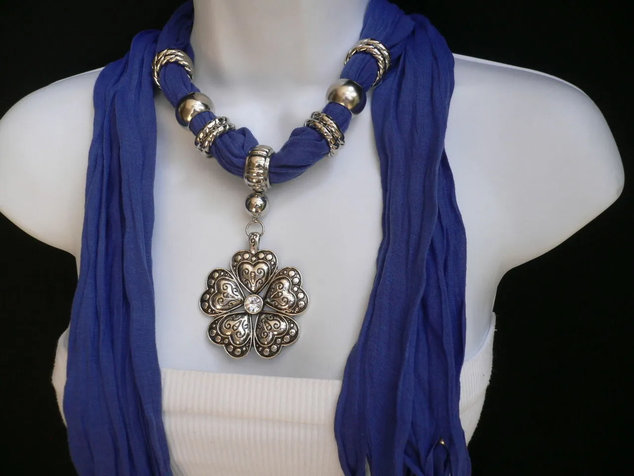 Soft Scarf Heart Flower Silver Pendant
