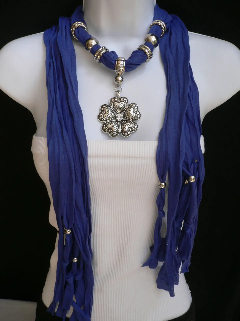 Soft Scarf Heart Flower Silver Pendant