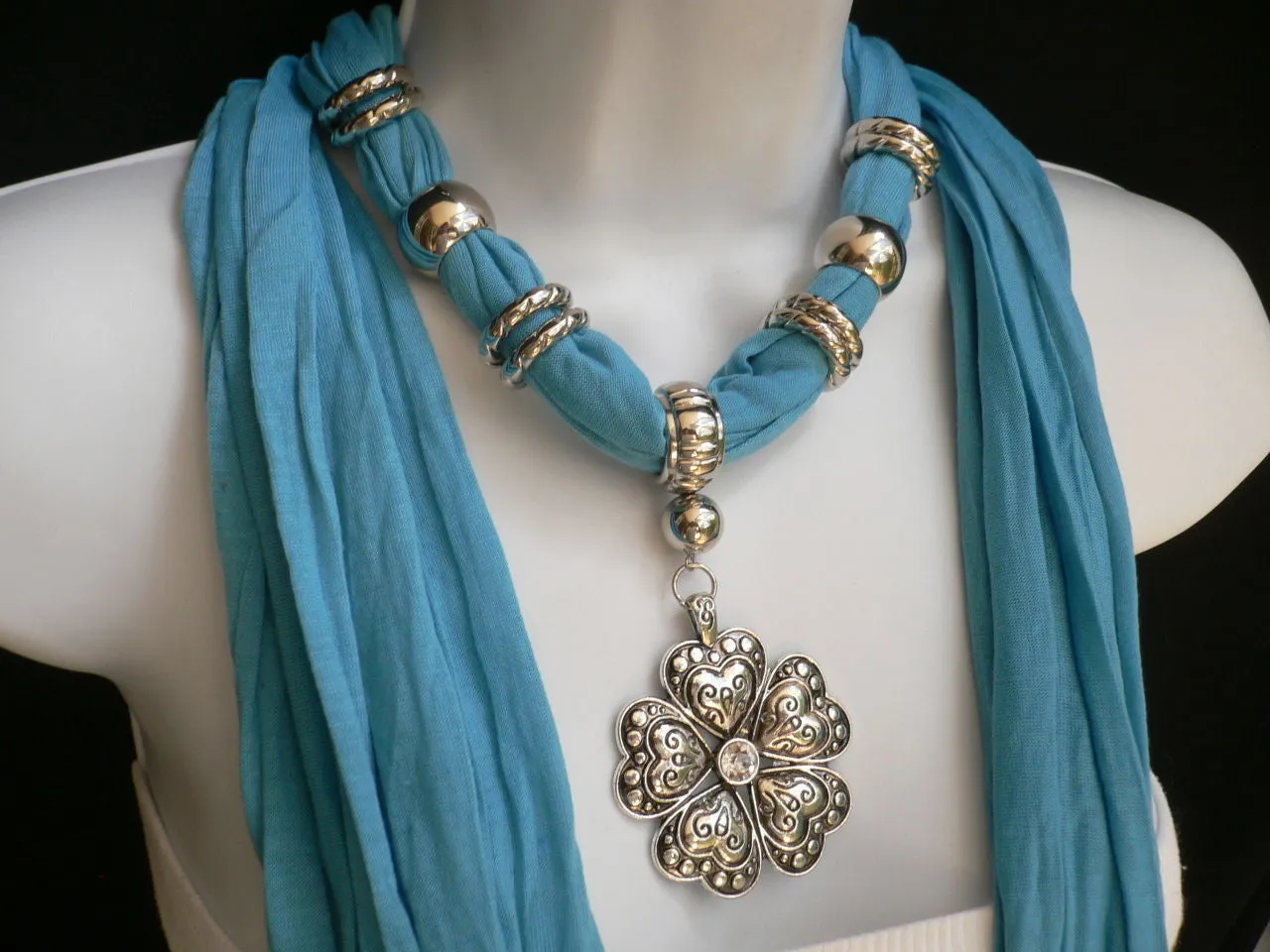 Soft Scarf Heart Flower Silver Pendant