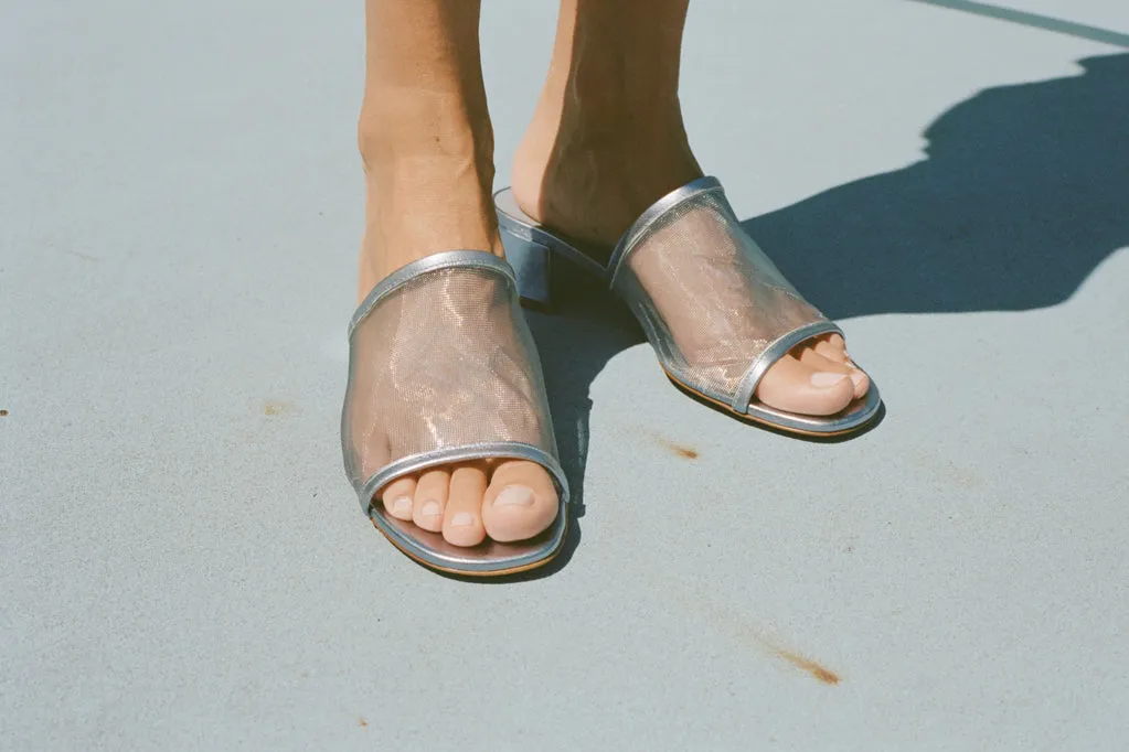 SOPHIE SLIDE, IRIS