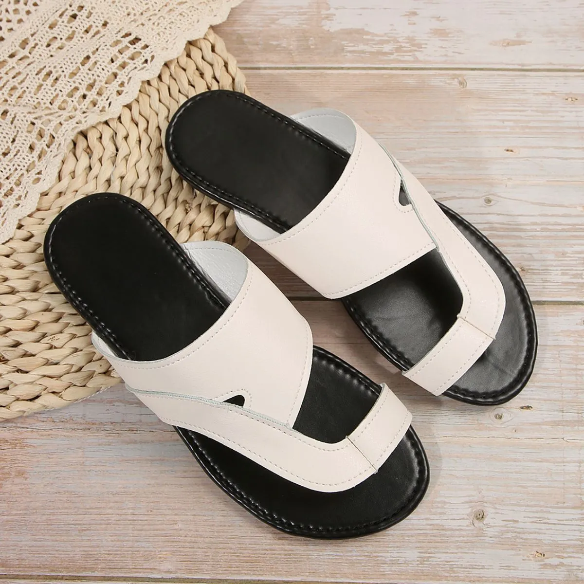 Toe Loop Flats Sandals