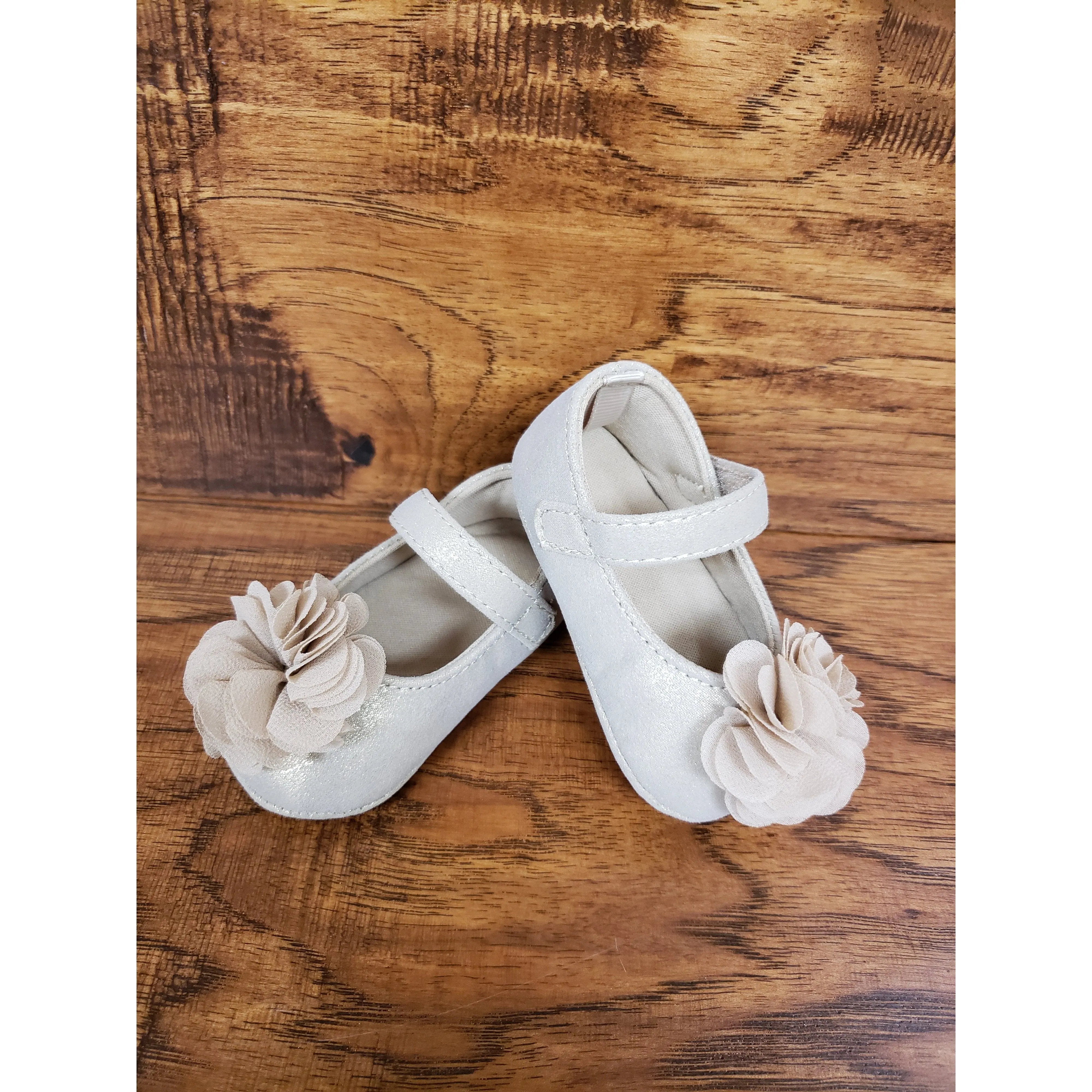 Trimfoot Skimmer w/Chiffon Flower Waddle Champagne