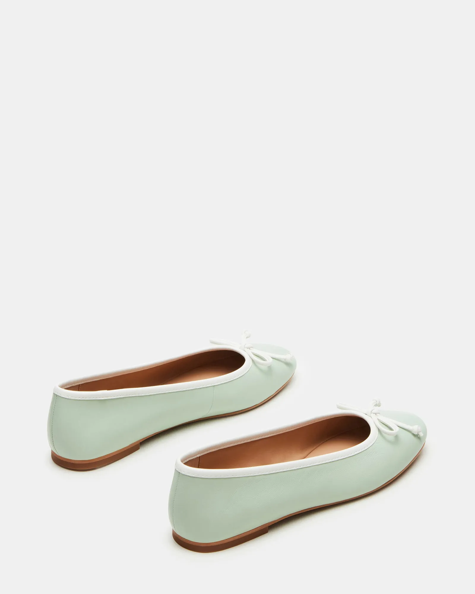 VIXEN PISTACHIO
