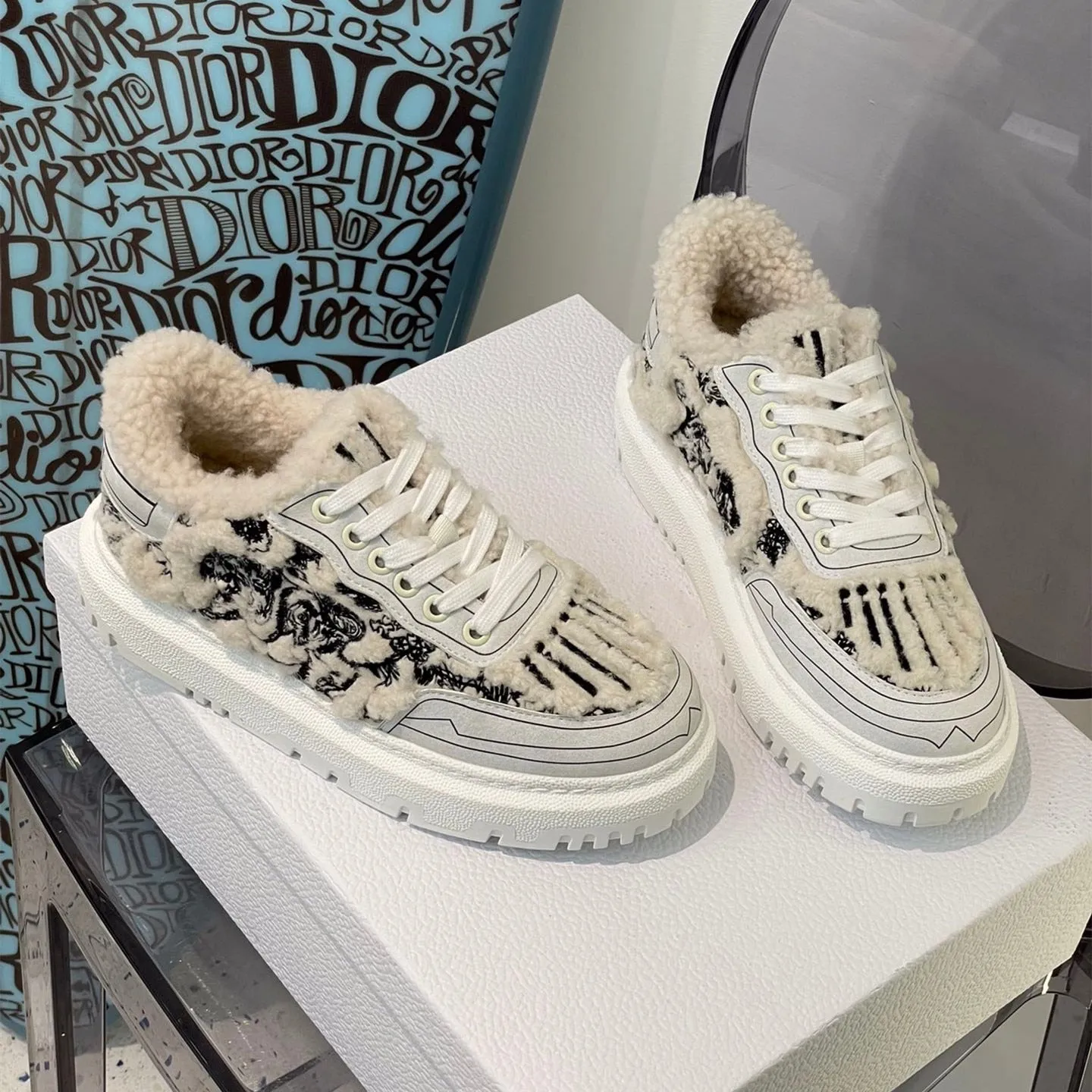 Women  Wool Warm Embroidery Print Casual Flats