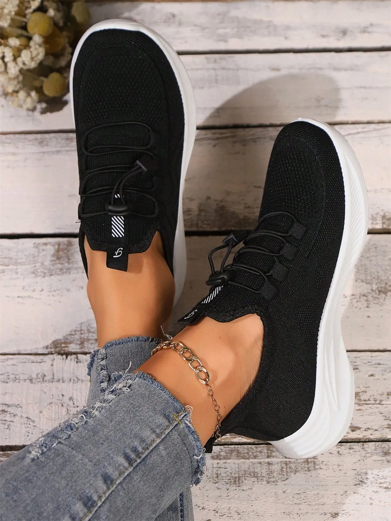 Women's Casual Sneakers, 2024 Spring Autumn New Fashionable Versatile Solid Color Breathable Skateboard Shoes, Thick Sole Lightweight Comfortable Leisure Shoes