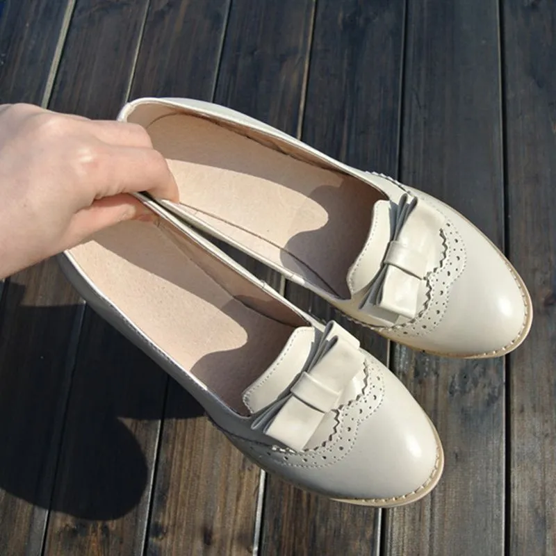 Women’s Cream Loafers with Bow Detail