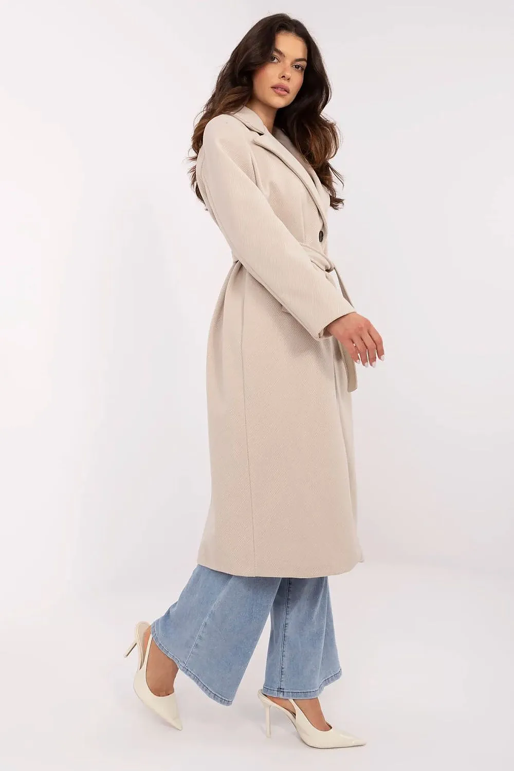 Women's elegant knee-length coat