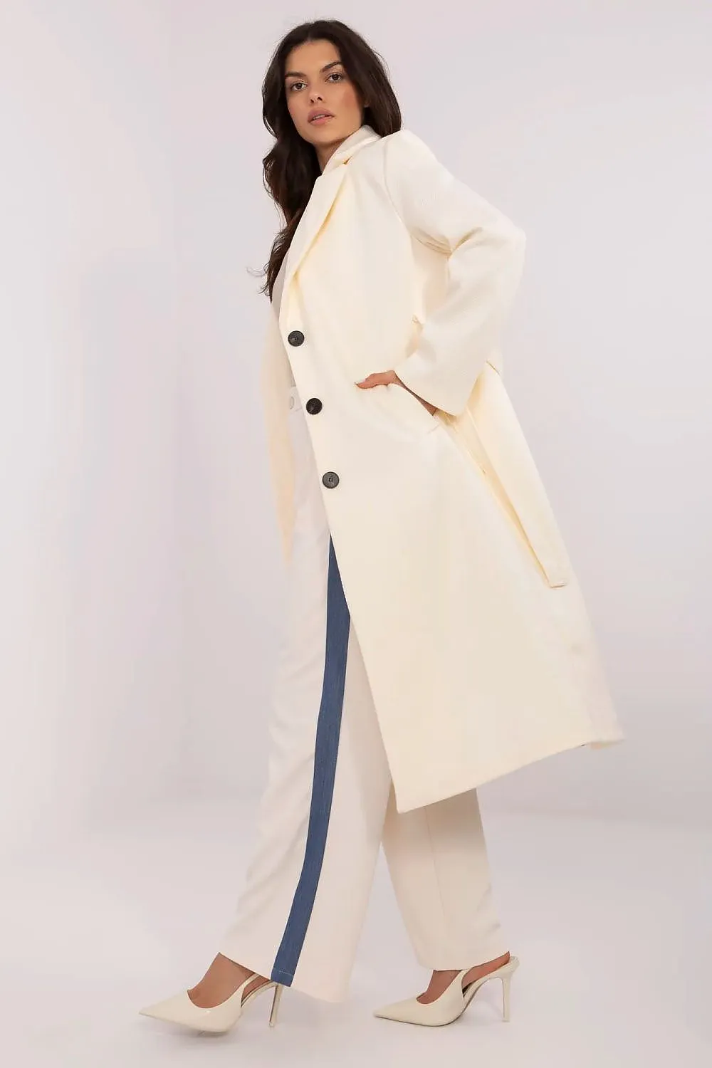 Women's elegant knee-length coat