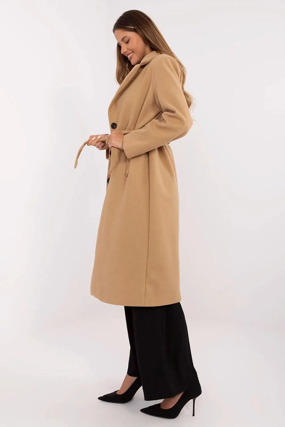 Women's elegant knee-length coat