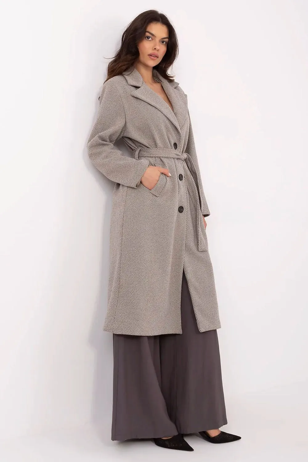 Women's elegant knee-length coat