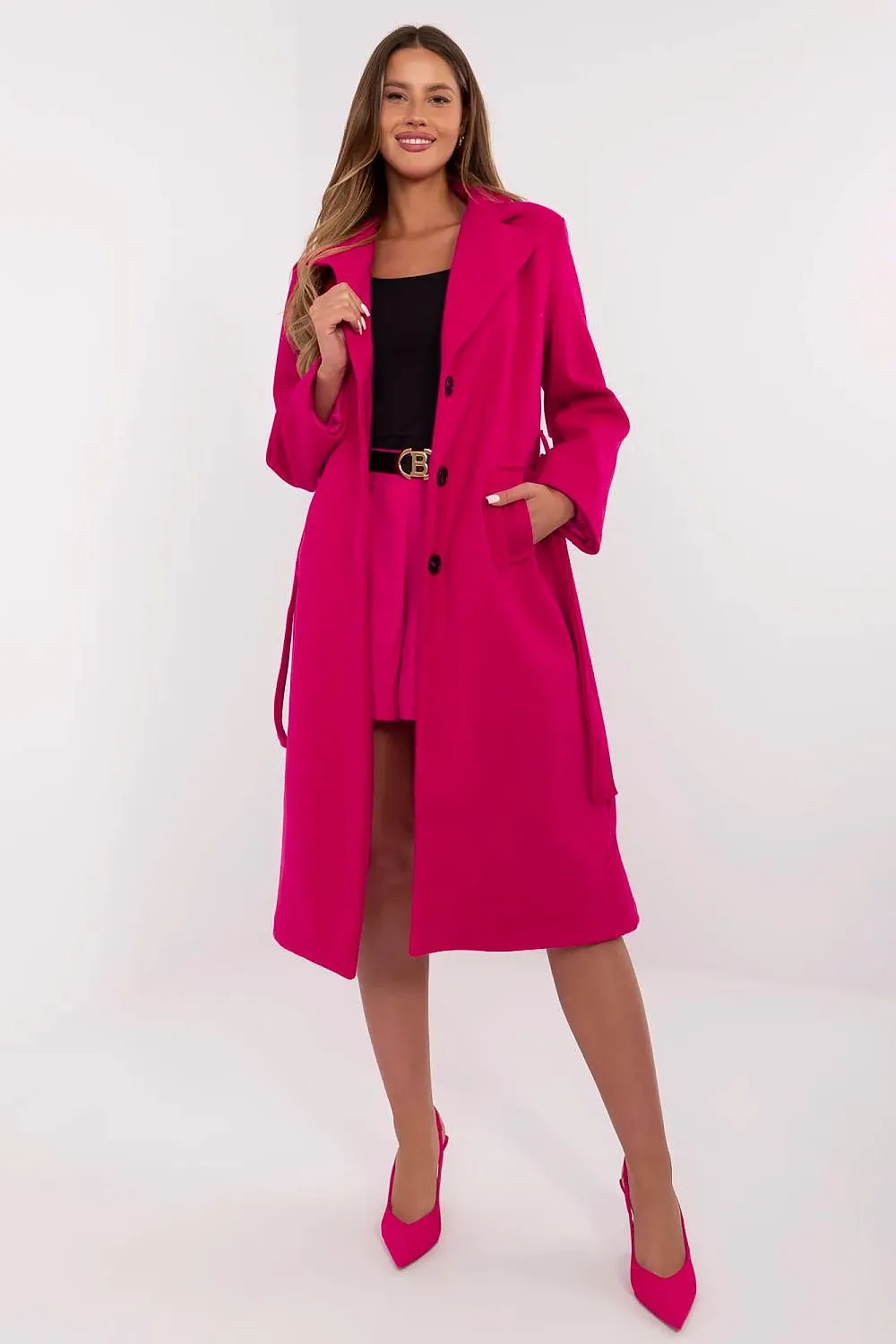 Women's elegant knee-length coat