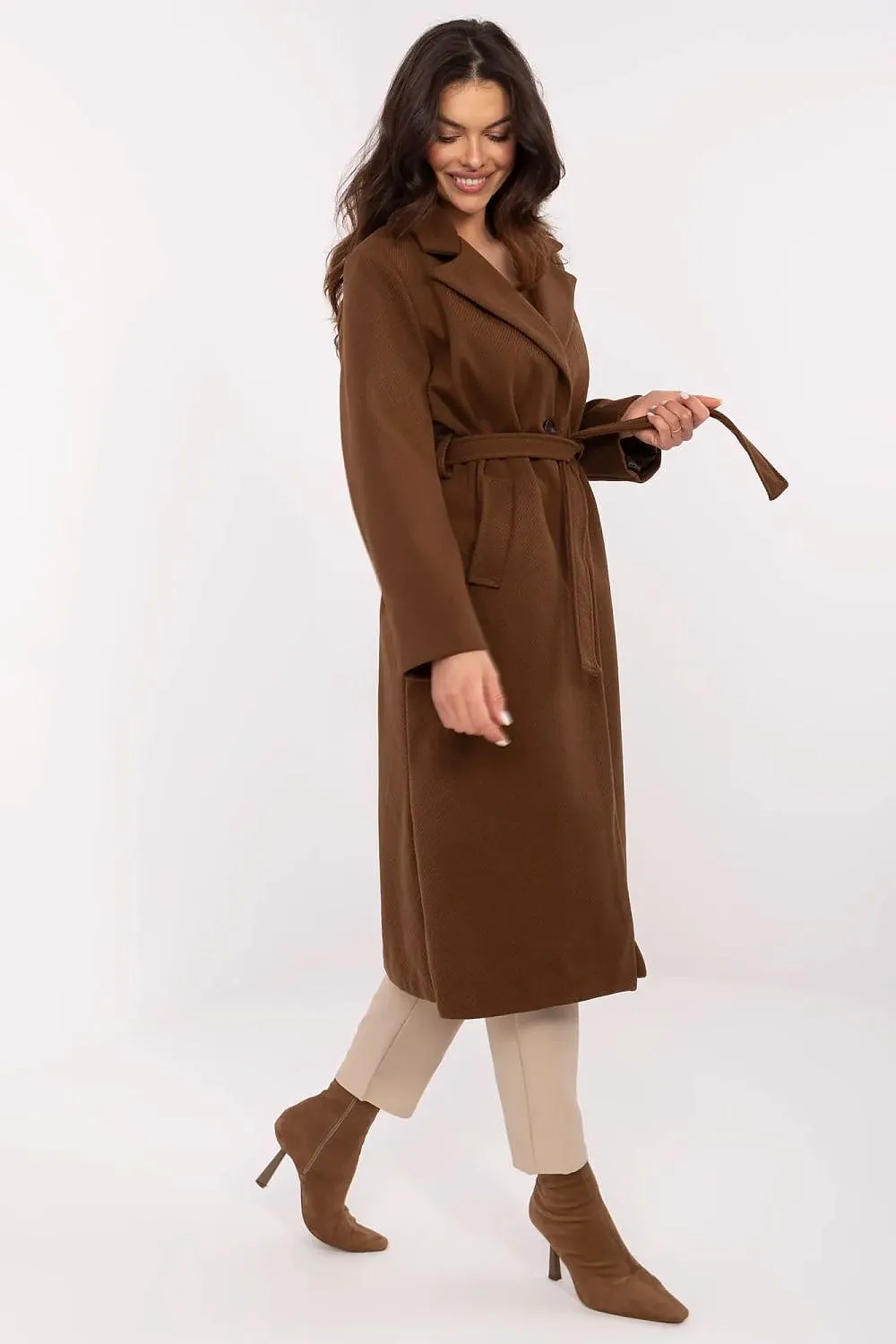 Women's elegant knee-length coat