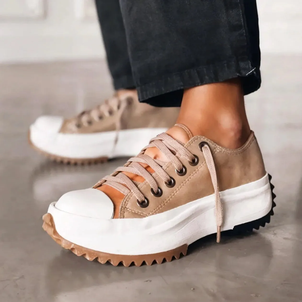 Yasmin | Comfortable Shoes